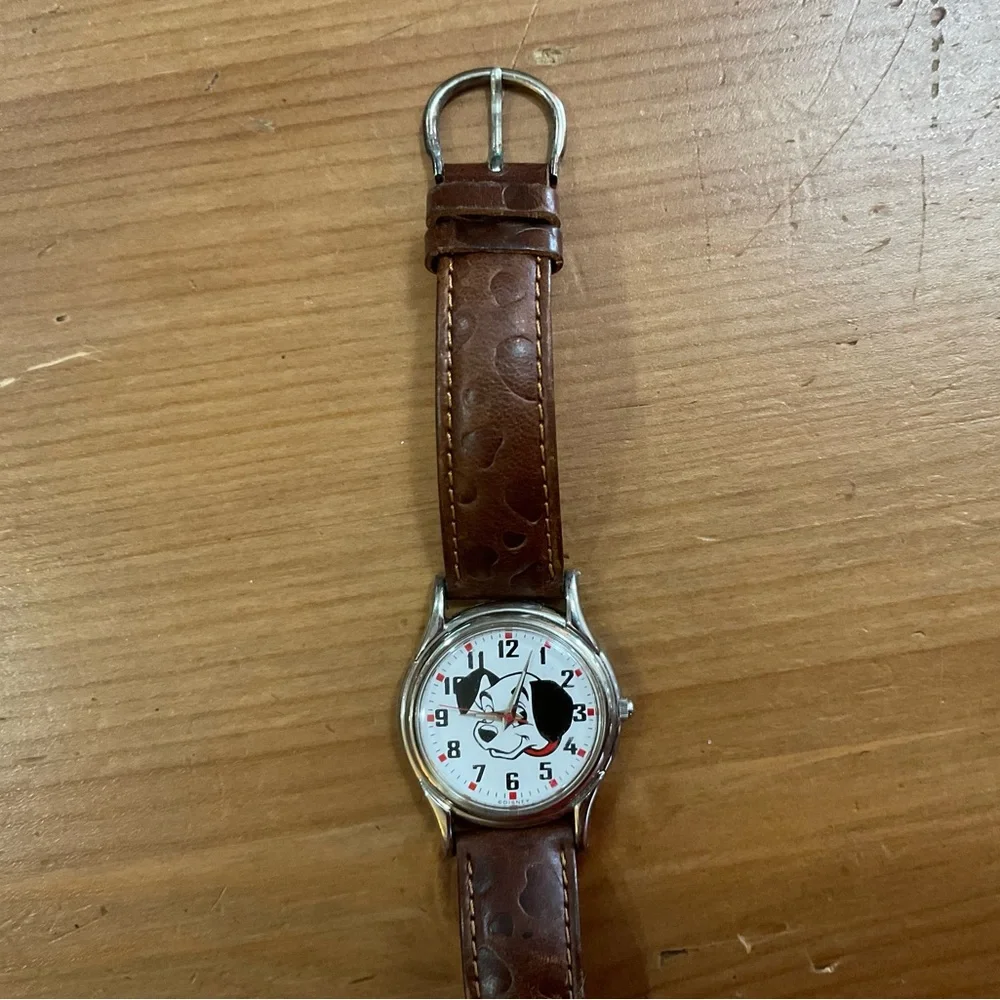 Fossil: Disney “ Lucky” from 101 Dalmatian vintage limited edition disney watch